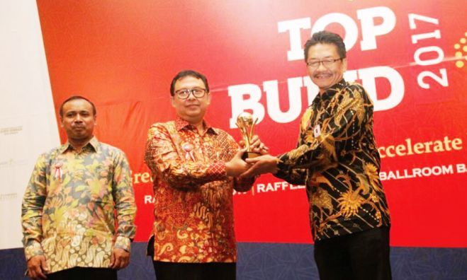 Bandung Kembali Raih 4 Penghargaan Top BUMD 2017