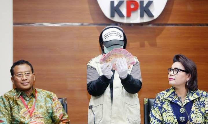 KPK Tangkap Jaksa Pemeras Proyek BARBUK