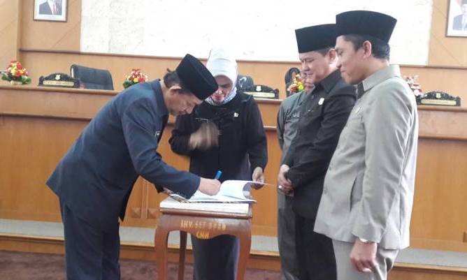 Resmi Non Aktifkan Atty