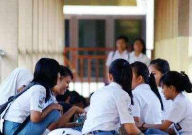 Pengembalian SMA/SMK ke Pemkot Kandas Pengembalian SMA/SMK ke Pemkot Kandas