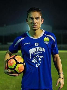 Kim Tetap Berlatih Meski Libur