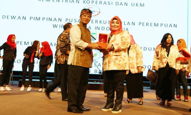 Koperasi Harus Diberikan Kewenangan Koperasi Harus Diberikan Kewenangan