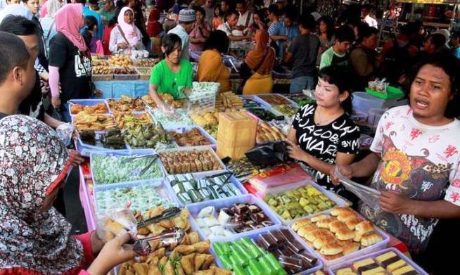 Salpol-PP Bandung Akan Pantau Para Penjual Takjil yang Berjualan di Jalan
