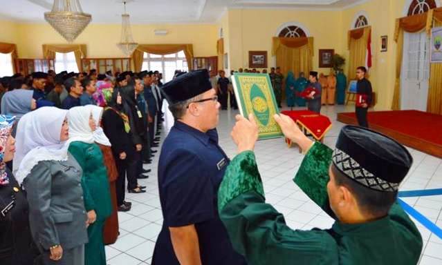 210 Pejabat Esselon IV Dilantik Bupati Sumedang