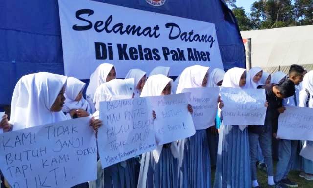 Sekolah Tak Kunjung Diperbaiki, Siswa SMAN 30 Lakukan Aksi Aksi SMAN 30 Garut