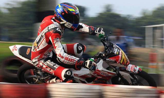 Ukir Prestasi Pada Kejurnas MotorPrix Ukir Prestasi Pada Kejurnas MotorPrix