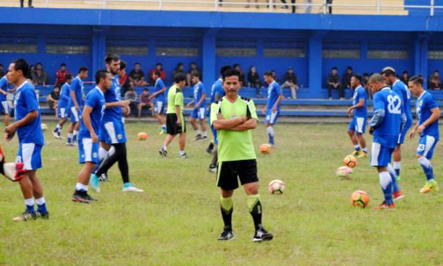 Latihan Persib