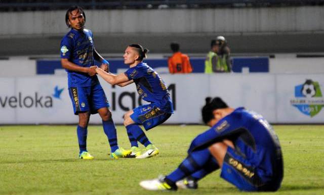 Laga Kandang, Persib Ditahan Imbang Persela