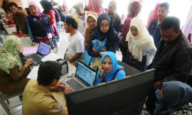 Resah Takut Anaknya Tak Sekolah -