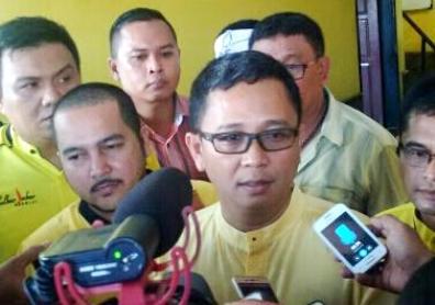 Siap Nyalon, Politisi Golkar Taksir Ketua KPU