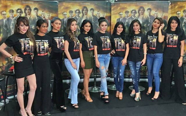 Aksi 10 Model Cantik Terlibat Pertarungan dengan Teroris