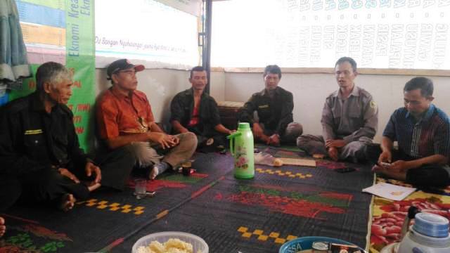 Warga Ciporeat