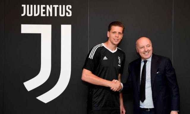 Szczesny Tandatangani Kontrak 4 Musim di Juventus Szczesny Tandatangani Kontrak 4 Musim di Juventus