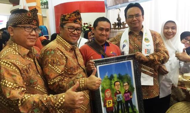 PKH Dorong Ekonomi Masyarakat aher-pkh