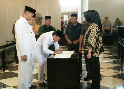 Bupati Karawang Lantik Tiga Pejabat