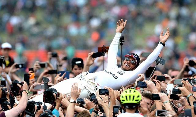 Perburuan Gelar Ketat