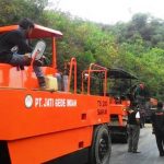 Jalan Kabupaten di Sumedang Banyak Terbengkalai