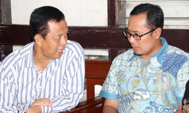 Pasangan Petahana Terkesan ‘Malu-malu’