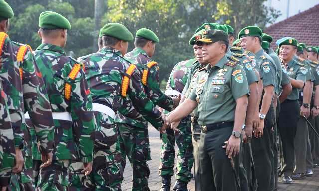 Ajak Prajurit Tingkatkan Pengamanan prajurit