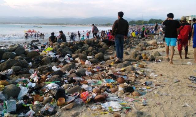 Volume Sampah Di Selatan Garut Meningkat Tajam