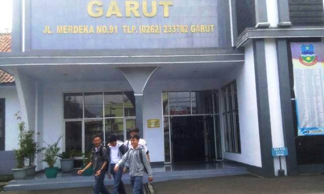 Siswa Tak Miliki SIM Dilarang Bawa Motor Ke Sekolah Siswa Tak Miliki SIM Dilarang Bawa Motor Ke Sekolah