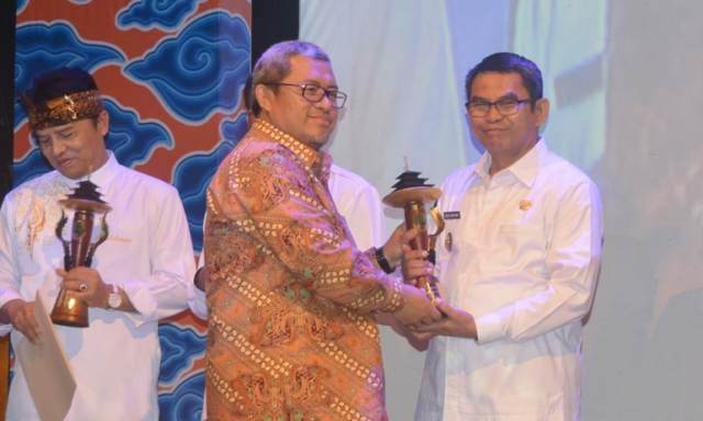 Kabupaten Sukabumi Raih Penghargaan PKH