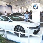 Manjakan Pengunjung dengan Mobil Mewah