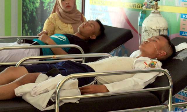 Merasa Gagal, 12 Paskibra Pingsan Bendera Gagal Naik