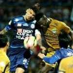 Laga Arema vs Persib Berakhir Tanpa Gol