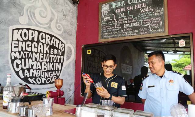 Racikan Kopinya Pernah Dipuji Menteri Yasonna