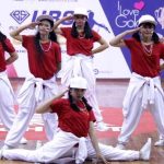 Tampil Modis dengan Kostum Merah Putih