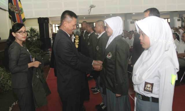 Unjani Bentuk Pembinaan Karakter Mahasiswa Baru