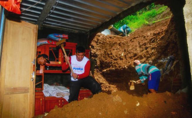 Waspada Longsor di Musim Hujan