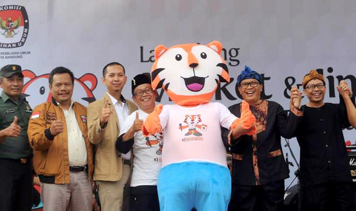 Giring Warga Gunakan Hak Pilih Giring Warga Gunakan Hak Pilih