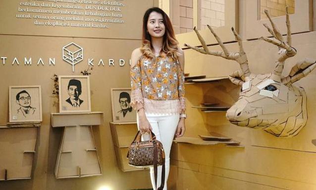 Menengok Bandung Tempo Dulu di Taman Kardus
