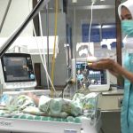 Si Kembar Terima Bantuan