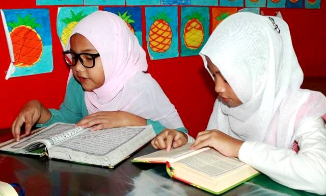 Dekatkan Anak dengan Alquran Dekatkan Anak dengan Alquran