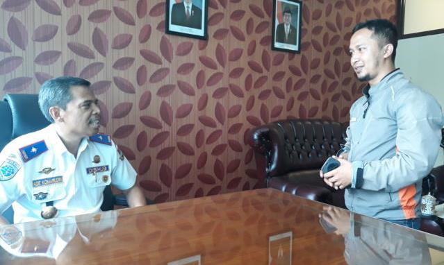 Angkutan Daring Tunggu Keputusan Pusat Angkutan Daring Tunggu Keputusan Pusat