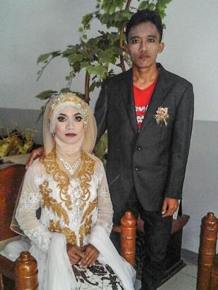 Di Balik Kisah Pernikahan Terlarang Sesama Pria di Jember