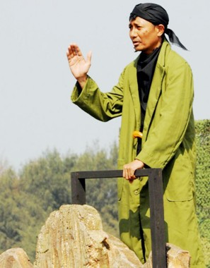 ”Reinkarnasi” Jenderal Soedirman di Tengah Perayaan HUT TNI ”Reinkarnasi” Jenderal Soedirman di Tengah Perayaan HUT TNI