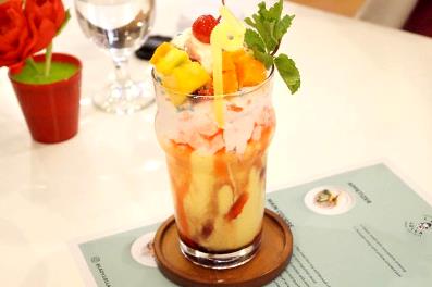 Lazy Lolla Coffee Bar and Eatery Hadirkan Tempat Nongkrong Instagramable