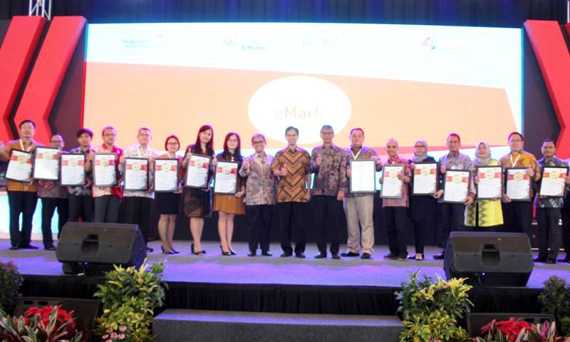 21 Perusaahan Dapat Best e-Mark