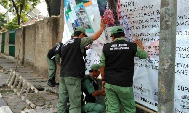 Spanduk Pilgub Harus Tetap Tertib