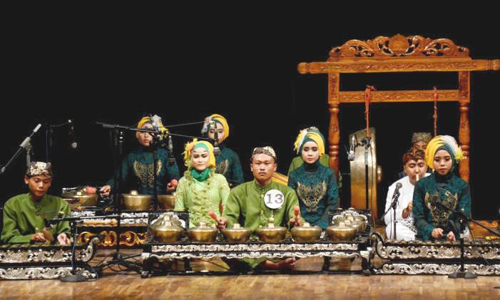 Ary Buktikan Keterbatasan Fisik Bukan Hambatan