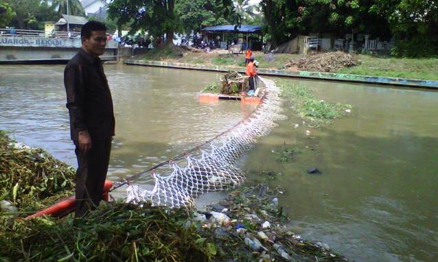DLH Dipusingkan Sampah Kiriman