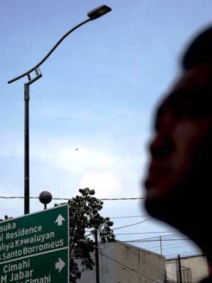 Warga Bojongmalaka Keluhkan Minimnya PJU