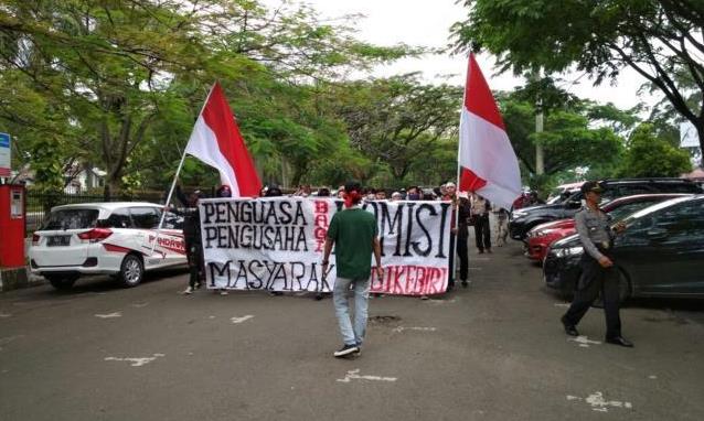 Mahasiswa Pertanyakan Pengalihan Aset Telkom