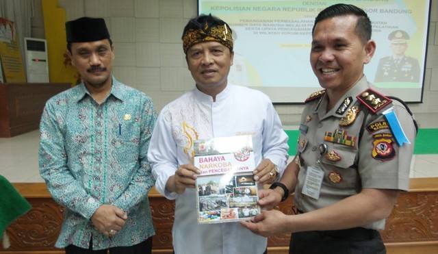 Babinkamtibmas Jangan Main dengan Kades Babinkamtibmas Jangan Main dengan Kades