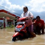 Pedagang Rugi Miliaran