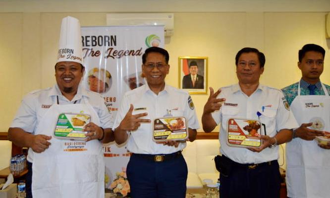 Nikmati Perjalanan KA Sambil Bersantap